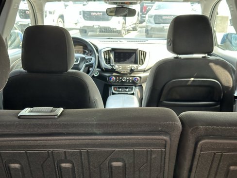Certified 2024 GMC Terrain SLE w/ Driver Convenience Package image 9