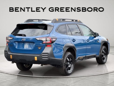 Used 2022 Subaru Outback Wilderness image 7