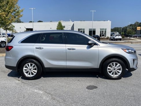 Used 2019 Kia Sorento L image 3