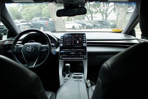 Used 2020 Toyota Avalon XLE image 21