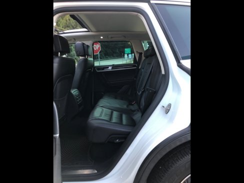 Used 2015 Volkswagen Touareg Executive image 15