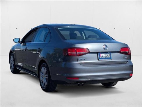 Used 2017 Volkswagen Jetta S image 8