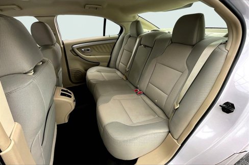 Used 2016 Ford Taurus SEL image 26