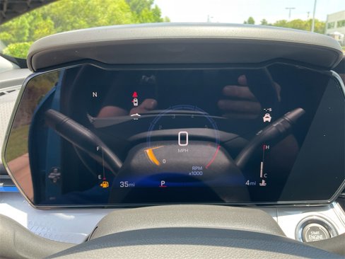 New 2025 Chevrolet Trax LT w/ Driver Confidence Package image 17