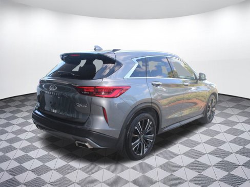 Used 2021 INFINITI QX50 Luxe w/ Appearance Package image 9
