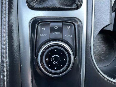 Used 2016 Nissan Maxima 3.5 SV image 40