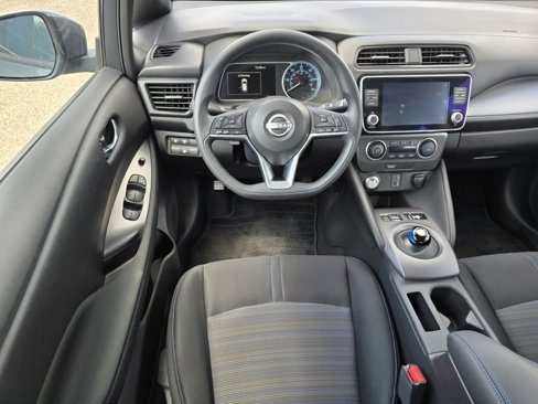 Used 2024 Nissan Leaf S image 17