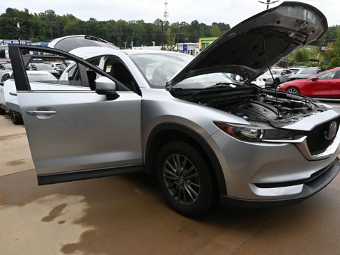 Used 2019 MAZDA CX-5 Touring image 12