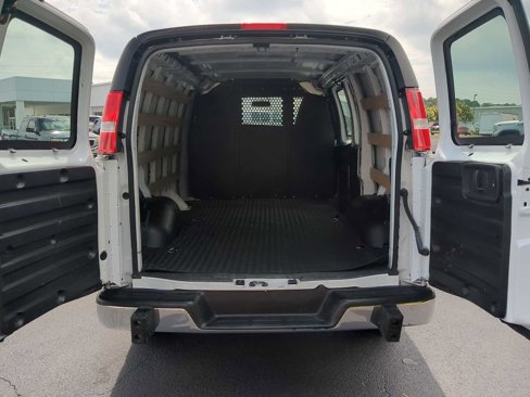 Used 2023 GMC Savana 2500 w/ Driver Convenience Package image 21