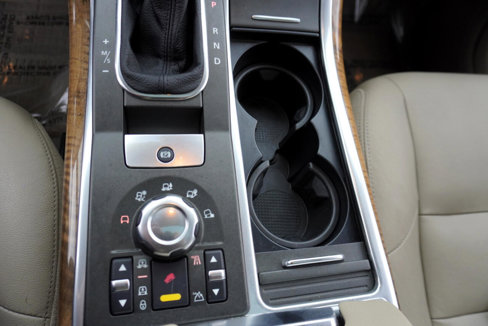 Used 2011 Land Rover Range Rover Sport HSE image 18