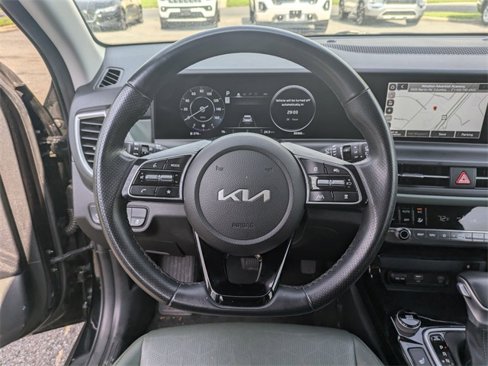 Used 2024 Kia Seltos SX image 13