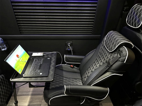 Used 2023 Mercedes-Benz Sprinter 3500 image 36