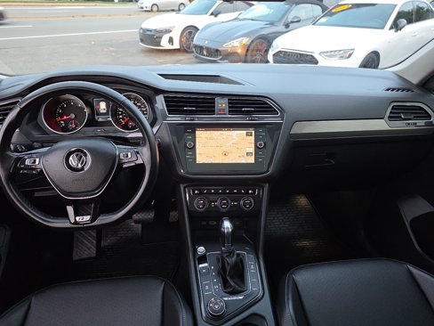 Used 2018 Volkswagen Tiguan SEL image 51