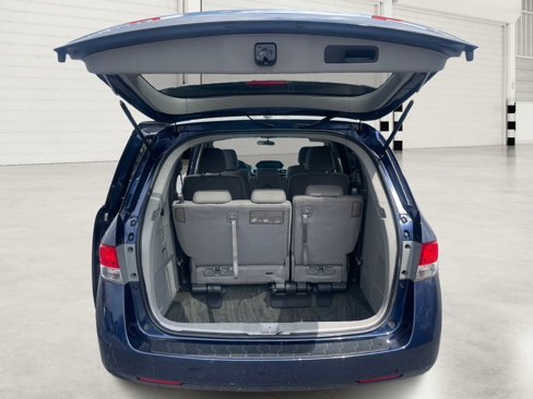 Used 2016 Honda Odyssey SE image 11