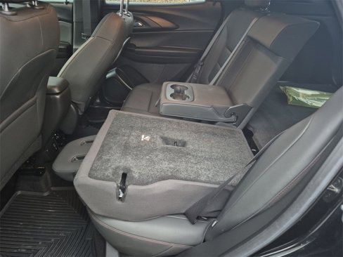 Used 2022 Chevrolet TrailBlazer RS w/ Technology Package image 32