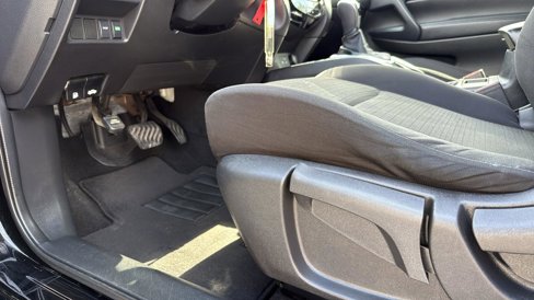 Used 2021 Nissan Rogue Sport S image 11