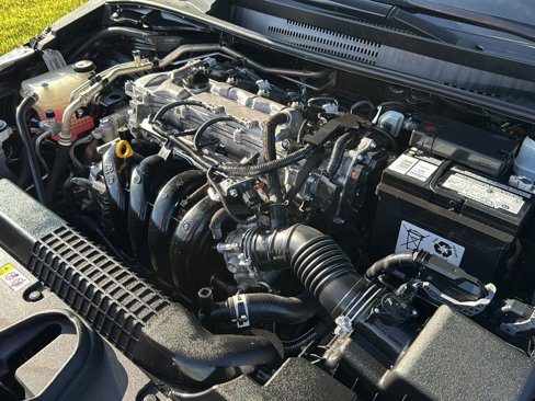 Used 2020 Toyota Corolla LE image 29