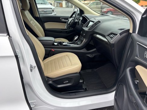 Used 2018 Ford Edge SEL w/ Equipment Group 201A image 18