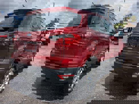 Used 2021 Ford EcoSport SE w/ SE Convenience Package image 4