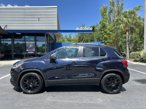 Used 2022 Chevrolet Trax LT w/ Sport Edition image 3