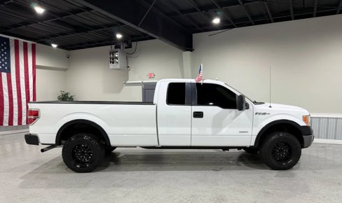 Used 2012 Ford F150 XL w/ HD Payload Pkg image 4