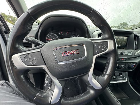 Certified 2018 GMC Terrain SLE w/ Driver Convenience Package image 16
