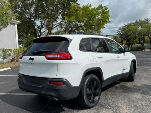 Used 2016 Jeep Cherokee High Altitude image 2