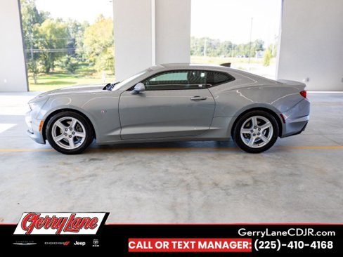 Used 2023 Chevrolet Camaro LT image 4