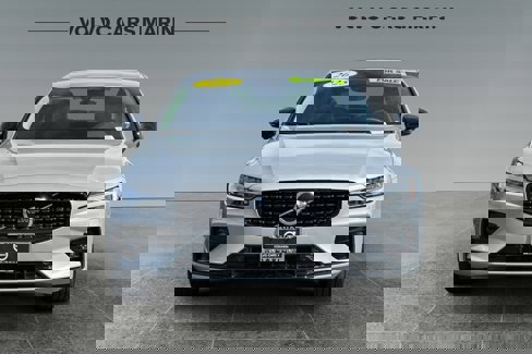 Certified 2025 Volvo S60 B5 Core image 11