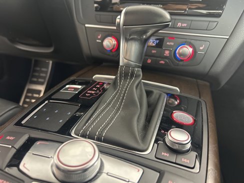 Used 2014 Audi S6 Prestige image 21