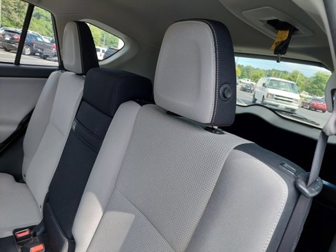 Used 2016 Toyota RAV4 XLE image 28