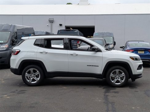 Certified 2023 Jeep Compass Latitude image 2