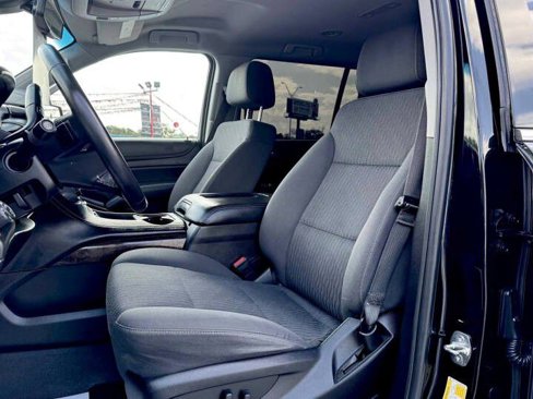 Used 2019 Chevrolet Suburban LS image 11