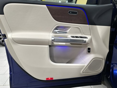 Certified 2022 Mercedes-Benz GLB 250 4MATIC image 14
