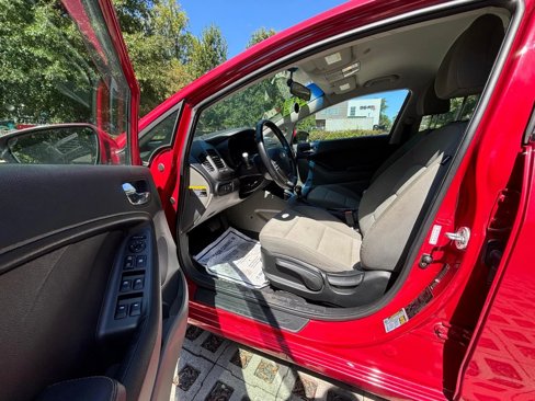 Used 2014 Kia Forte EX image 9