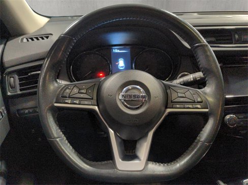 Used 2017 Nissan Rogue SL w/ SL Premium Package image 13