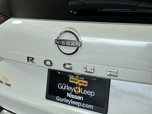Used 2023 Nissan Rogue SV image 15
