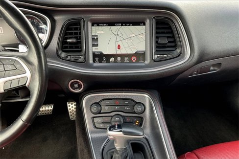 Used 2016 Dodge Challenger SXT Plus image 7