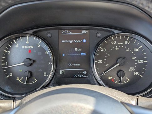 Used 2017 Nissan Rogue SV w/ SV Premium Package image 30