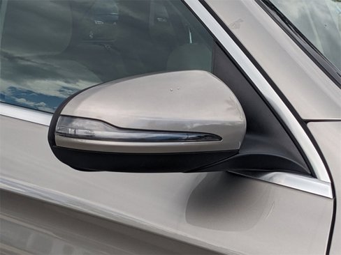 Used 2019 Mercedes-Benz GLC 300 image 13