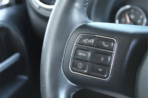 Used 2017 Jeep Wrangler Unlimited Sahara w/ Connectivity Group image 17