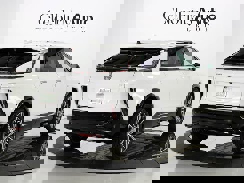 Used 2025 Cadillac Lyriq Luxury image 7