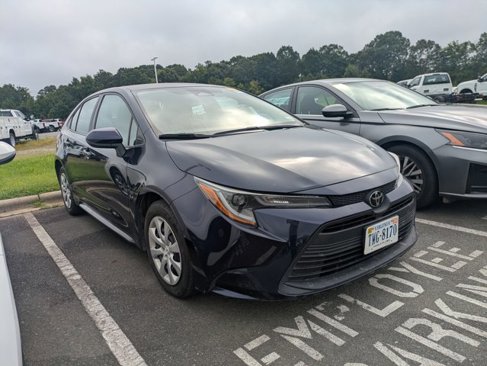 Used 2024 Toyota Corolla LE image 3