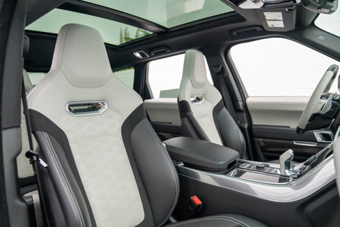 Used 2022 Land Rover Range Rover Sport SVR Carbon Edition image 43