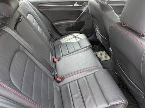 Used 2017 Volkswagen GTI SE image 36