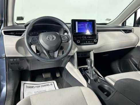 Used 2023 Toyota Corolla Cross L image 16