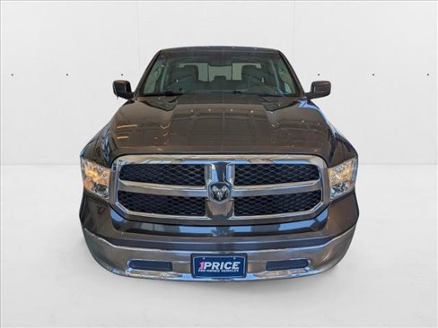 Used 2014 RAM 1500 Classic SLT image 2