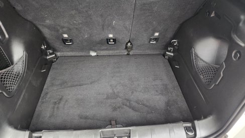 Used 2018 Jeep Renegade Latitude image 16