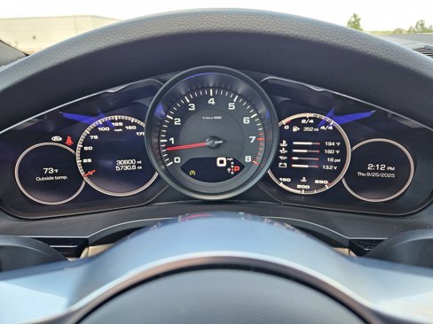 Certified 2021 Porsche Cayenne Coupe image 16