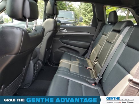 Used 2019 Jeep Grand Cherokee Limited w/ Luxury Group II image 23